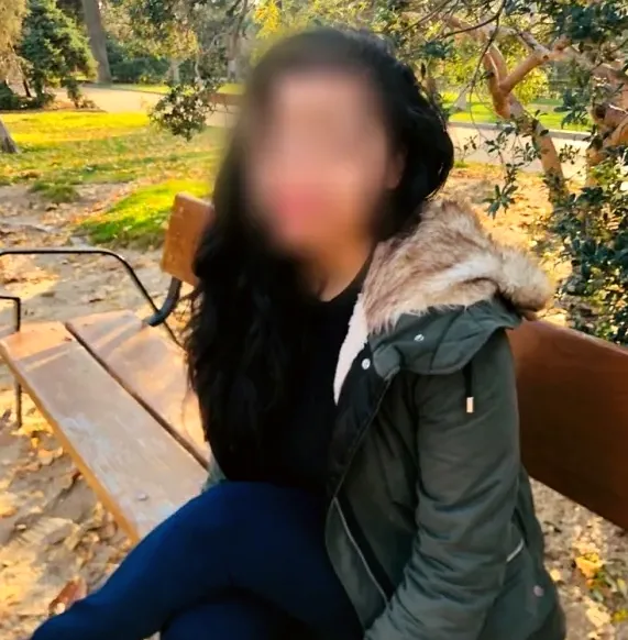 Amira, 27