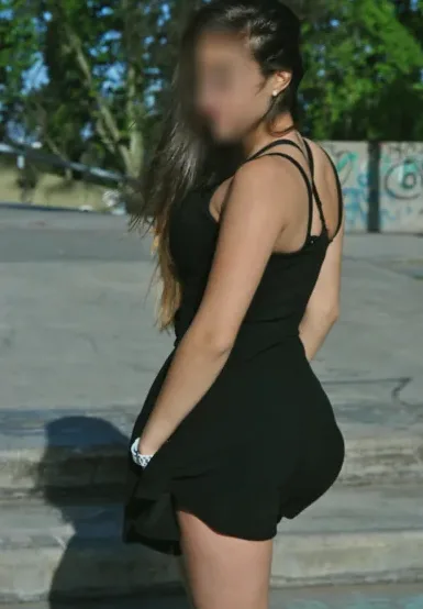 Leonie, 31