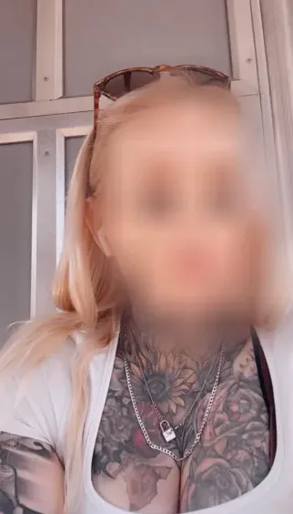 Marina, 37