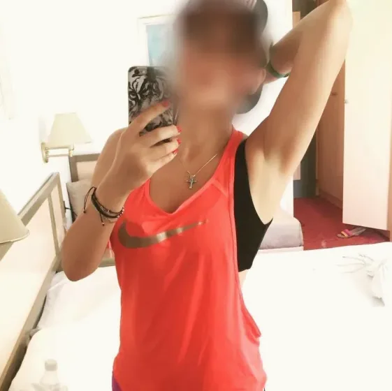 Romy, 28
