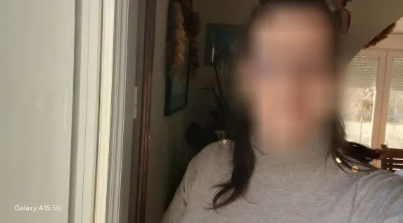 Vanessa, 33