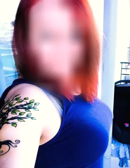 Vivien, 38